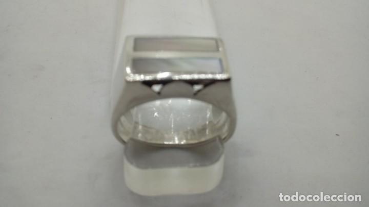 Joyeria: ANILLO PLATA CON DOS INCUSTRACIONES DE NACAR - Foto 1