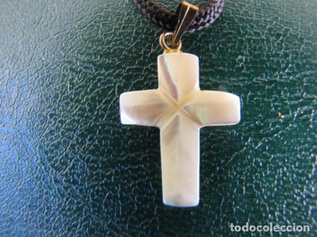 Joyeria: Cruz n&aacute;car y oro sin contrastar
