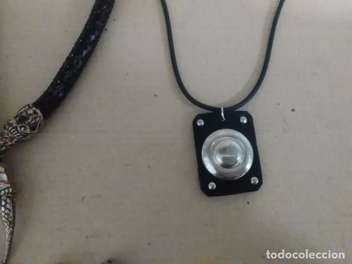 Joyeria: 5 collares. 3 pendientes. 97 - Foto 2
