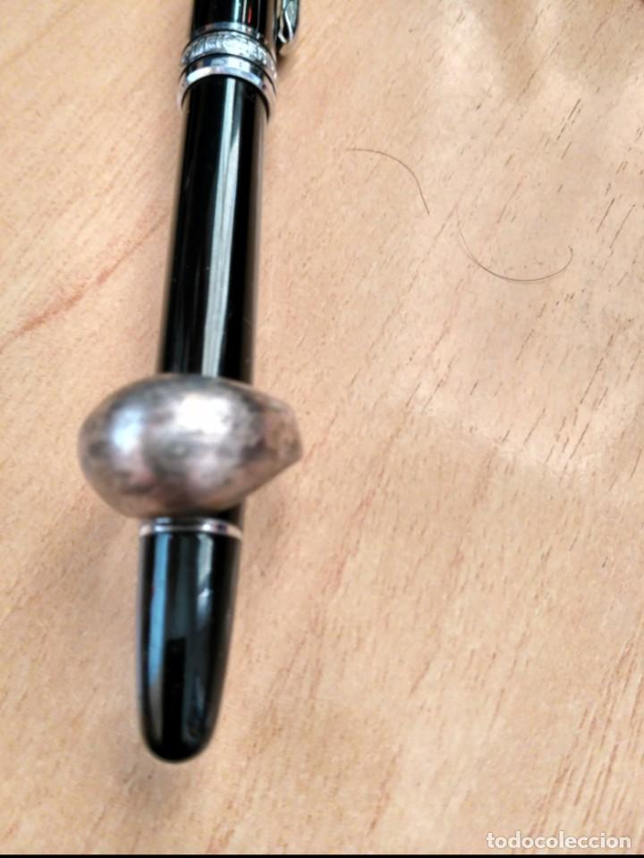 Joyeria: anillo en plata con contraste