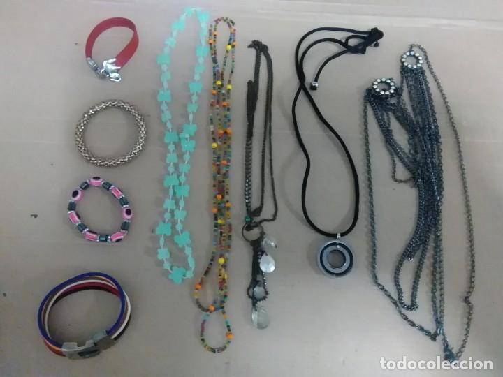 Joyeria: 5 collares. 4 pulseras. 86 - Foto 1