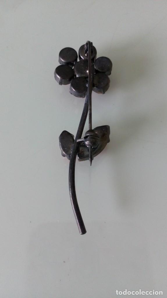 Joyeria: Broche antiguo pedrer&iacute;a roja en forma de flor - Foto 6