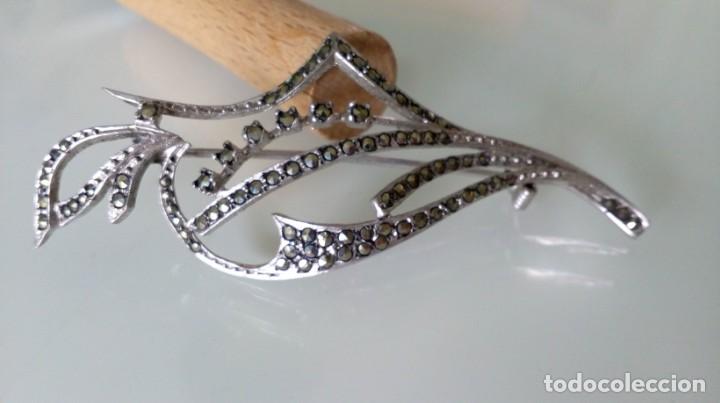 Joyeria: Broche plateado y pedrer&iacute;a - Foto 3