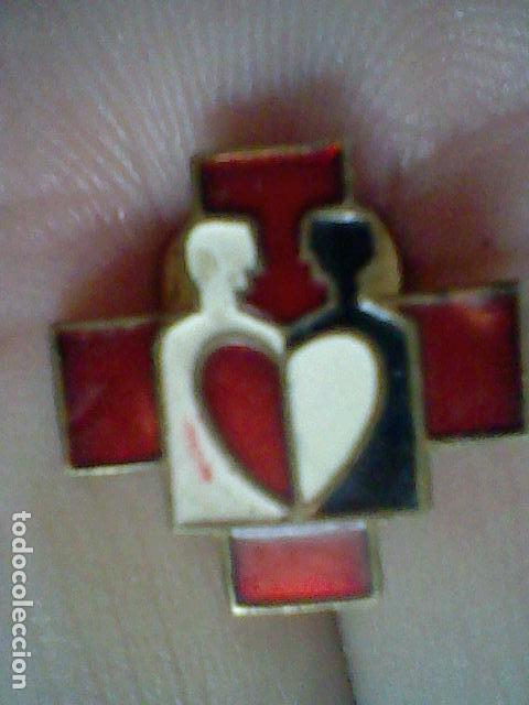 Schmuck: INSIGNIA DONANTES O SIMILAR CRUZ CORAZON TRICOLOR