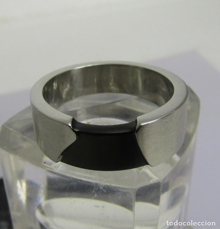 Schmuck: ANILLO EN ACERO PULIDO Y NEGRO - MARCA BREIL -