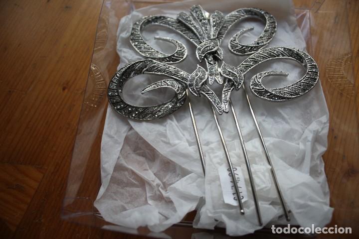 Schmuck: PEINECILLO PARA NOVIA O MADRINA MARCA LUCHI CABRERA SEVILLA