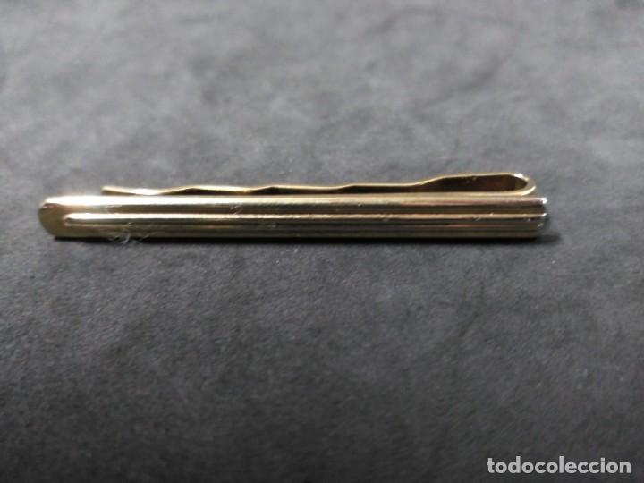 Joyeria: PASADOR DE CORBATA EN METAL DORADO - Foto 2