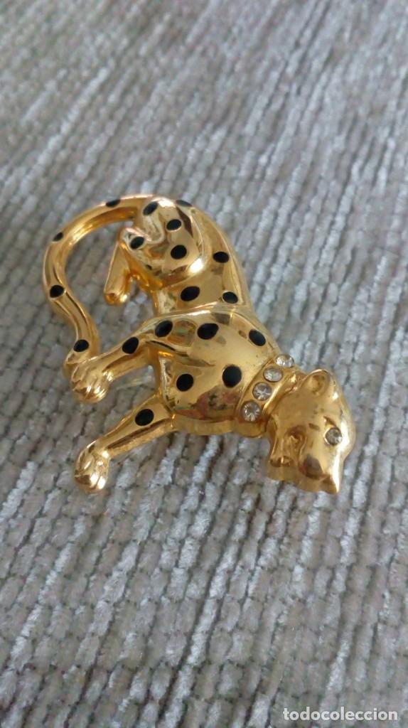 Joyeria: Broche dorado de bisuter&iacute;a en forma de leopardo - Foto 3