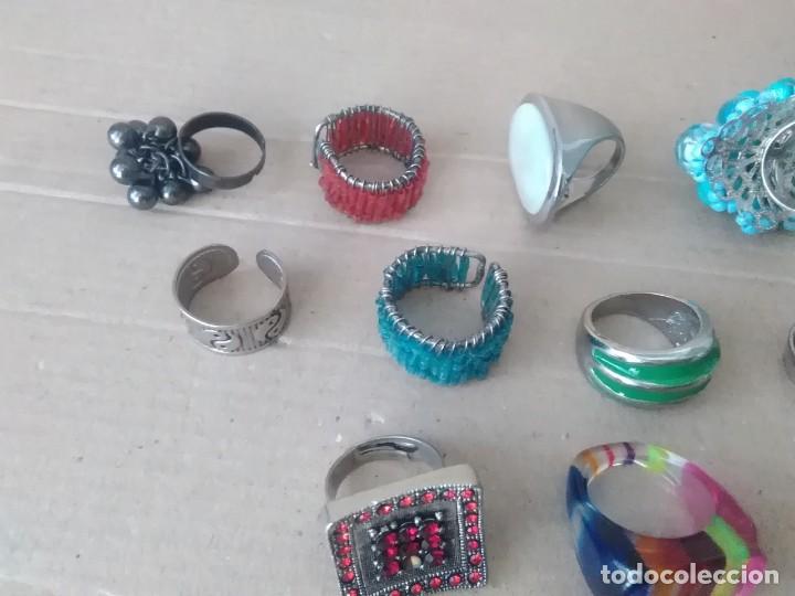 Joyeria: 10 anillos variados. 110 - Foto 3