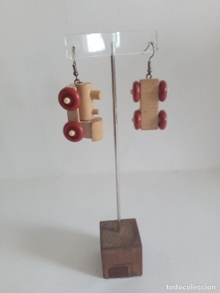 Joyeria: 1 par de pendientes con figuras KINDER - Foto 1