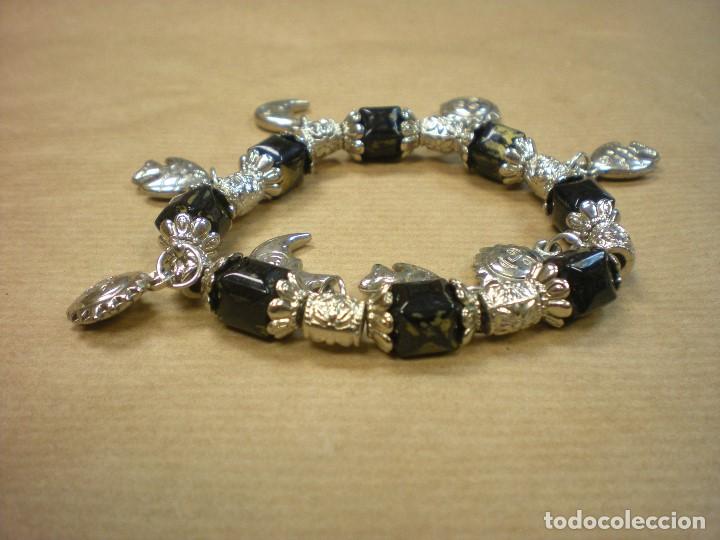 Joyeria: PULSERA EXTENSIBLE CON DETALLES COLGANTES - Foto 2