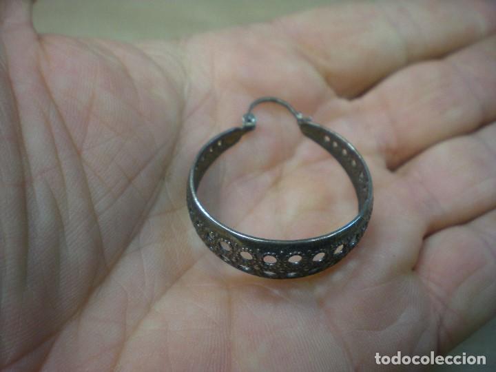 Joyeria: 1 PENDIENTE CIRCULAR DE LATON  A&Ntilde;OS 60 - Foto 1