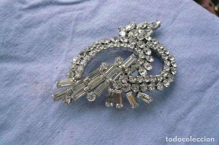 Joyeria: Broche vintage con cristales de estr&aacute;s. - Foto 1
