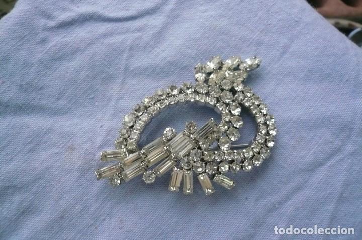 Joyeria: Broche vintage con cristales de estr&aacute;s. - Foto 2