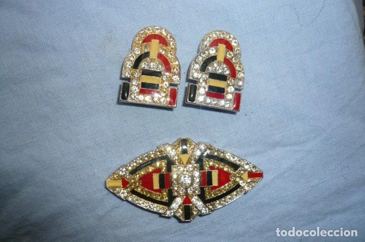 Joalharia: BROCHE y PENDIENTES a&ntilde;os 70. Esmaltados y con cristales de estr&aacute;s