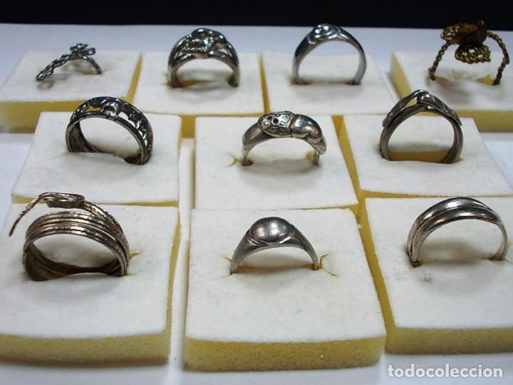 Joyeria: Lote de 10 sortijas diferentes diametros y modelos. - Foto 2