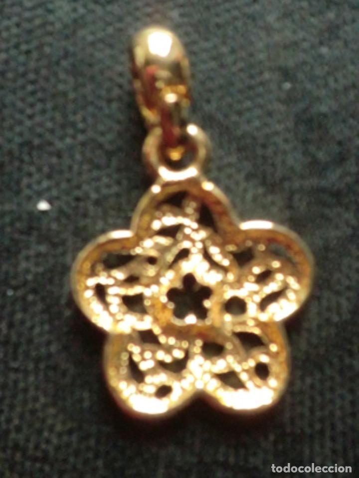 Joyeria: Colgante en forma de flor, chapado oro, nuevo - Foto 2