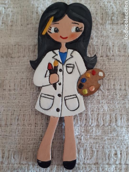 Schmuck: Broche colgante pintora pintado a mano madera