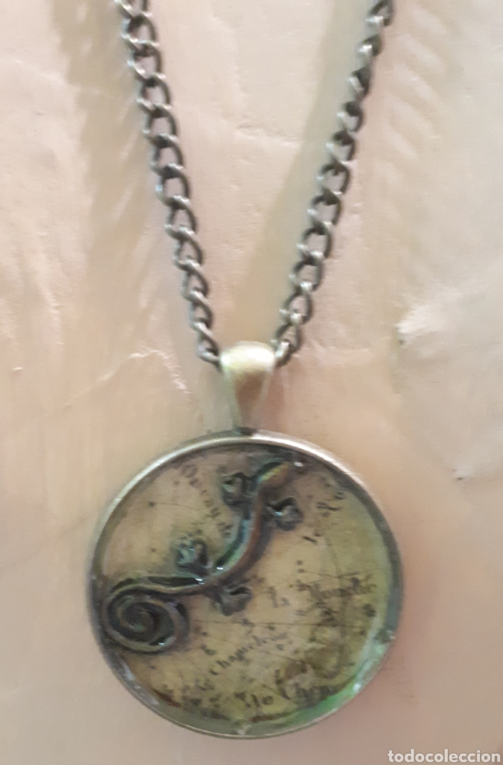 Joalharia: Collar artesanal resina metal Colecci&oacute;n Constelaci&oacute;n modelo Formentera II de Janil