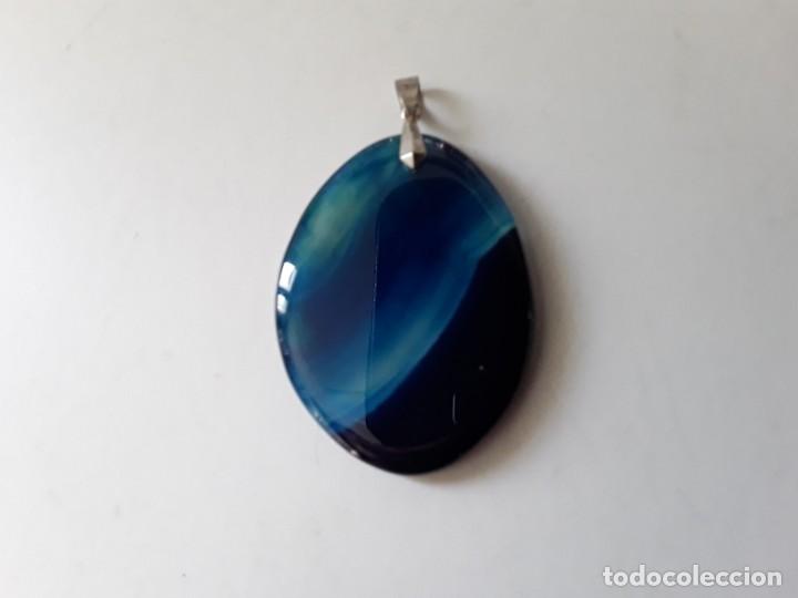 Joyeria: Colgante &aacute;gata azul. Medidas: 5.5 cm x 4.3 cm