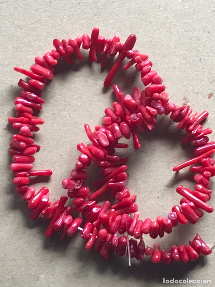 Schmuck: Hilo collar coral rojo