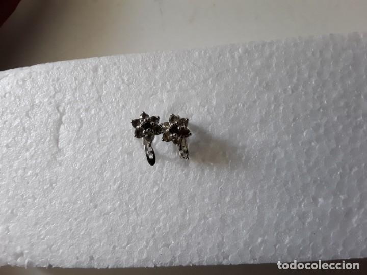 Schmuck: Pendientes de bisuter&iacute;a antigua en forma de flor