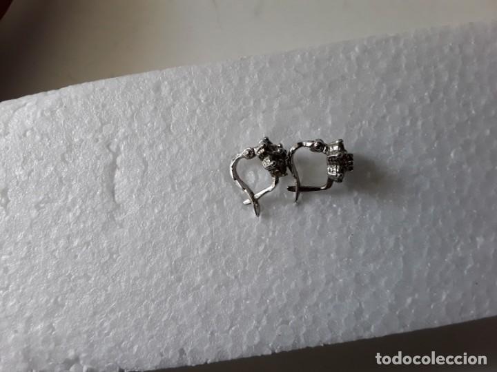 Joyeria: Pendientes de bisuter&iacute;a antigua en forma de flor - Foto 2