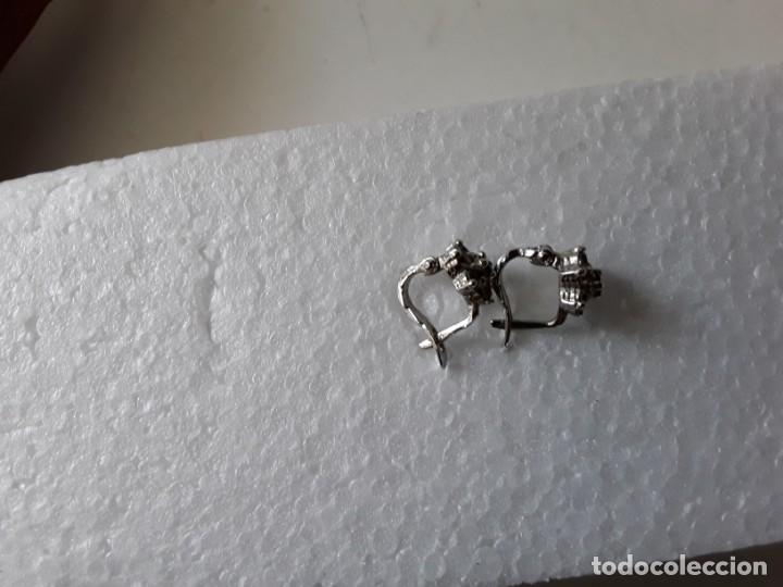 Joyeria: Pendientes de bisuter&iacute;a antigua en forma de flor - Foto 3