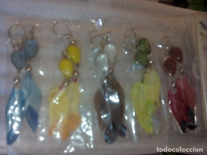 Joyeria: Lote 5 pares de pendientes de pluma india - Foto 2