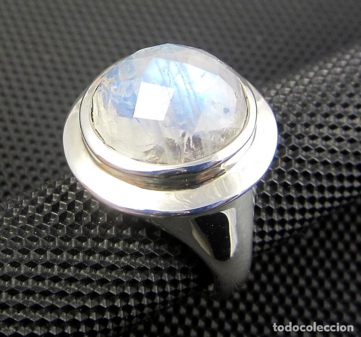 Gioielleria: Anillo de Piedra luna facetada y Plata de ley