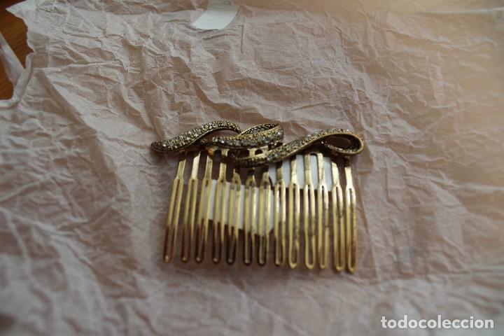 Joaillerie: PEINECILLO DORADO PARA NOVIA O MADRINA MARCA LUCHI CABRERA