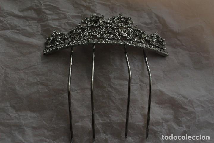 Joaillerie: PEINA DE NOVIA PLATA Y ZIRCONITAS MARCA LUCHI CABRERA SEVILLA