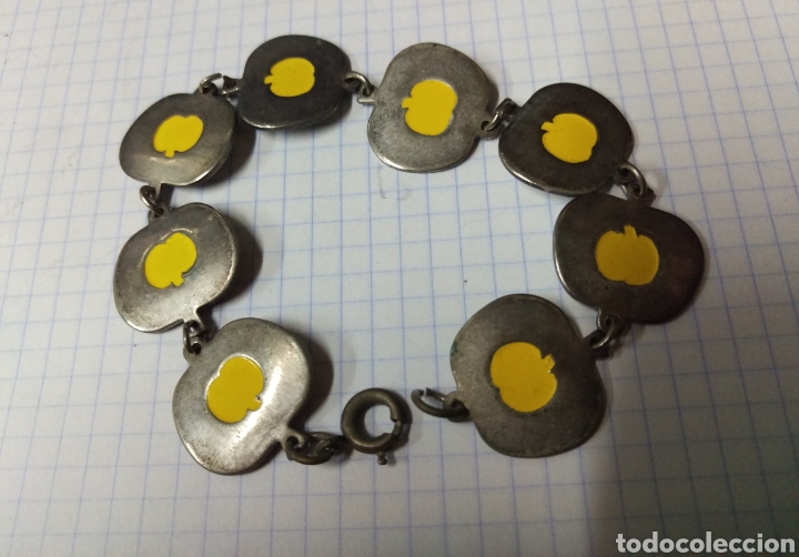 Schmuck: Pulsera vintage metalica decorada con manzanas