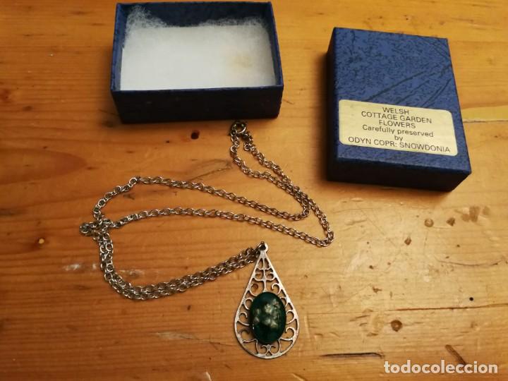 Joaillerie: COLGANTE CON FLORES DEL PARQUE NACIONAL SNOWDONIA