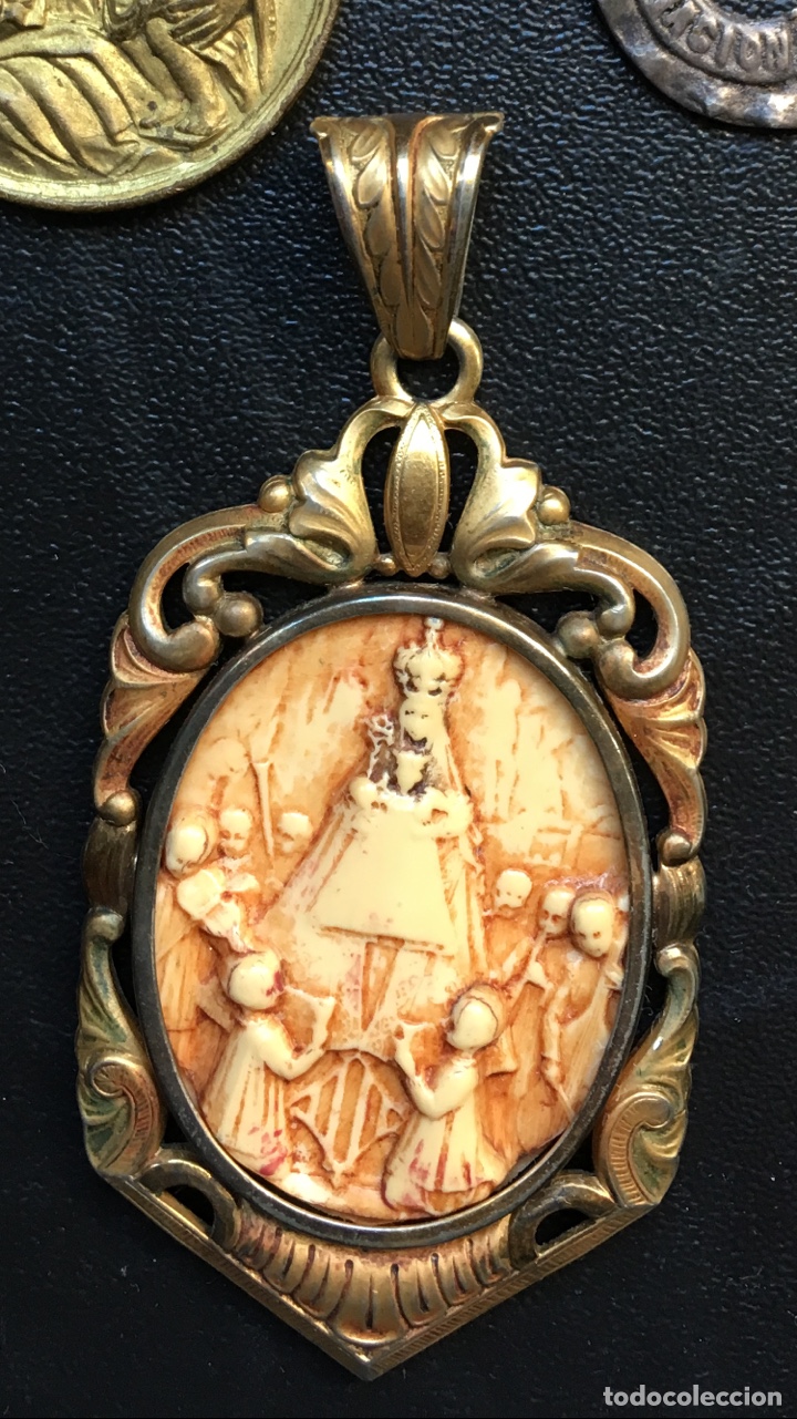 Joyeria: Medalla Montserrat primer cuarto S XX. - Foto 1