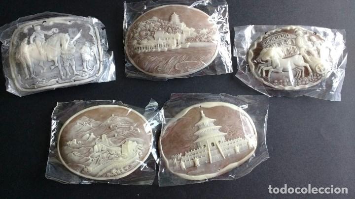 Joaillerie: Camafeos de resina para montar collares.