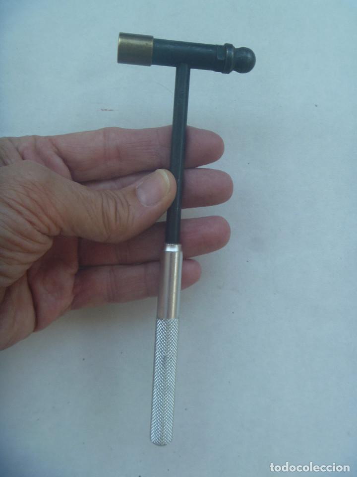 Joaillerie: PEQUE&Ntilde;O MARTILLO O MARTILLETE DE PRECICION . TAL SEVE