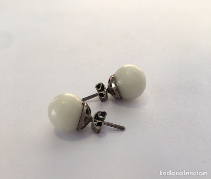 Joyeria: Pendiente de plata con esfera blanca - Foto 2