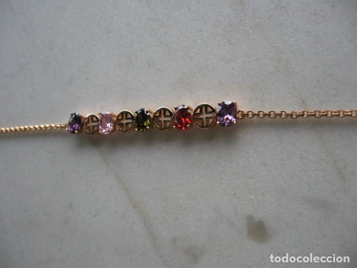 Joyeria: Pulsera dorada con circonios de colores, estilo oriental. - Foto 1