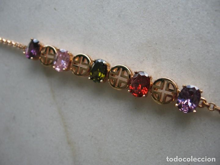 Joyeria: Pulsera dorada con circonios de colores, estilo oriental. - Foto 2