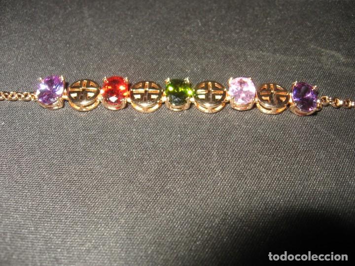 Joyeria: Pulsera dorada con circonios de colores, estilo oriental. - Foto 6