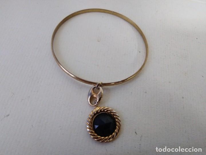 Joyeria: 3 pulseras doradas con colgantes - Foto 6