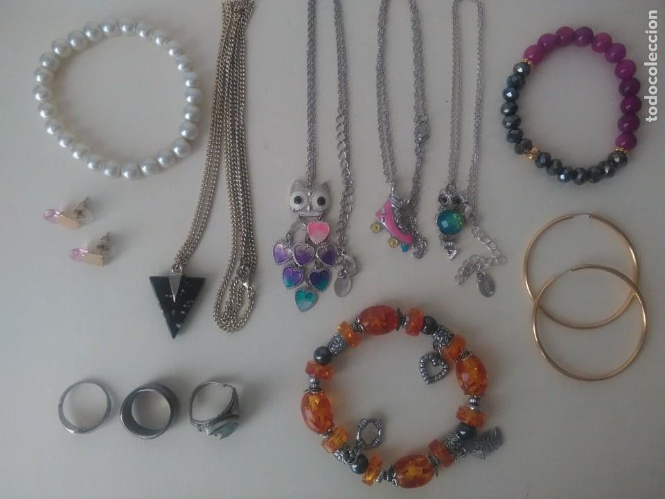 Joaillerie: 4 colgantes 3 pulseras 3 anillos 2 pendientes (bisuter&iacute;a). 151
