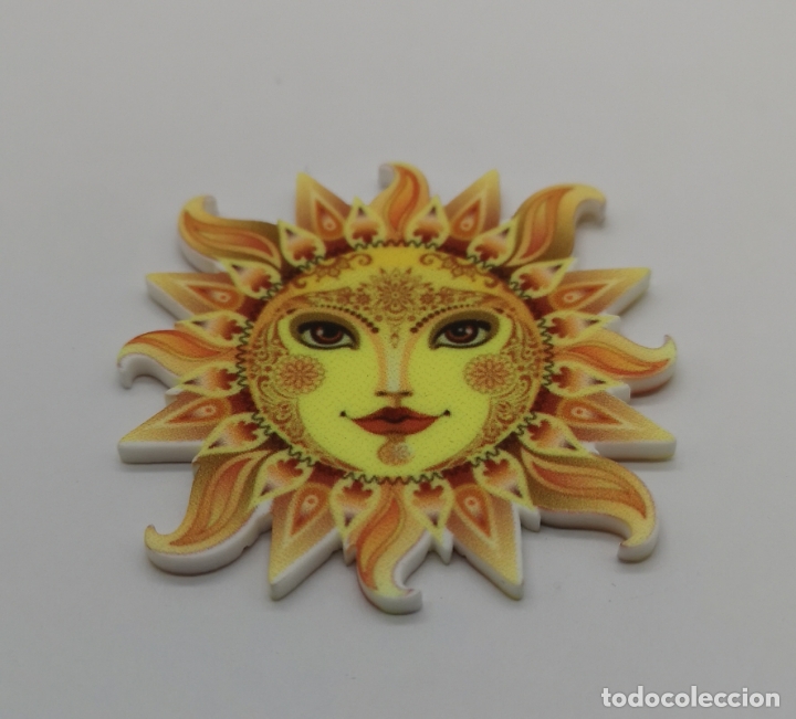 Joyeria: Original broche con forma de sol de estilo modernista en acr&iacute;lico . - Foto 3