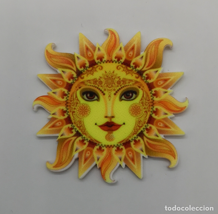 Joyeria: Original broche con forma de sol de estilo modernista en acr&iacute;lico . - Foto 1