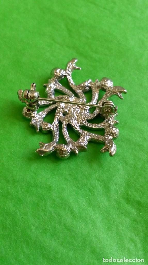Joyeria: LOTE DE COLLAR, 3 PARES DE PENDIENTES Y BROCHE - Foto 16