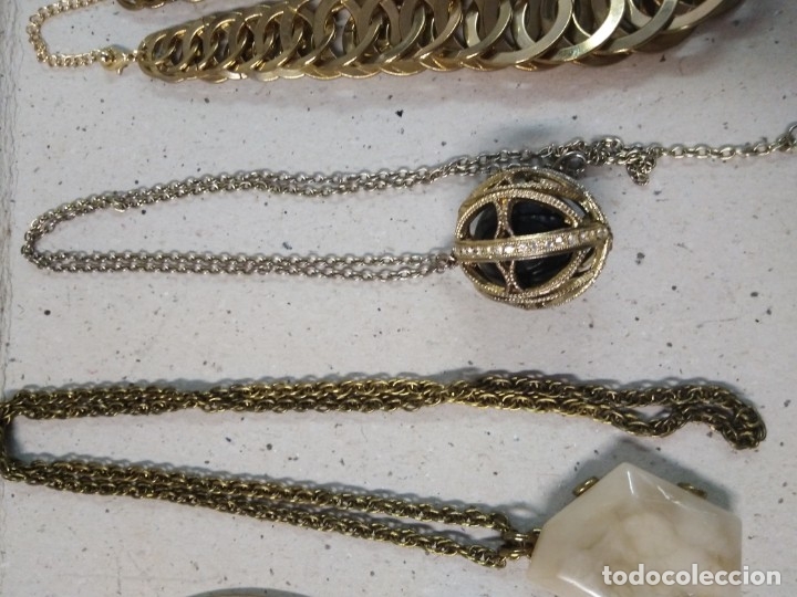 Joyeria: 5 collares. 3.pulseras. 2anillos. 2 pendientes 153 - Foto 10