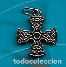 Schmuck: CRUZ DE LA TRINIDAD DE LA COLECCION CRUCES UNIVERSALES