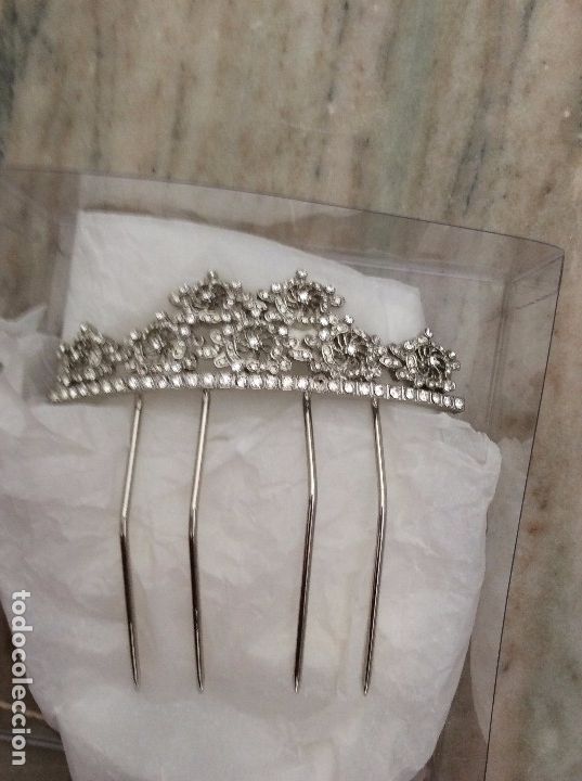 Joaillerie: PEINA DE NOVIA MARCA LUCHI CABRERA SEVILLA