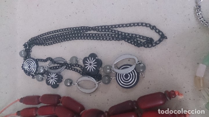 Joyeria: 8 collares 6 pulseras 3 pendientes 171 - Foto 9